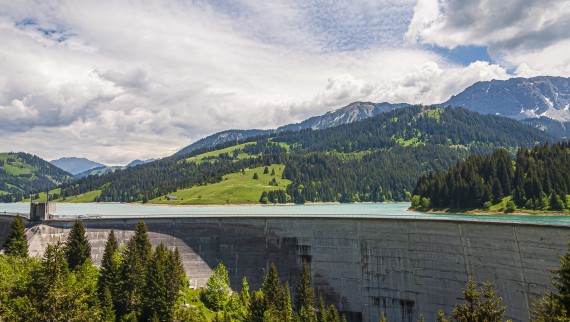 Dam to generate electricity from renewable hydropower (©wirestock/Freepik) Dam to generate electricity from renewable hydropower (©wirestock/Freepik)