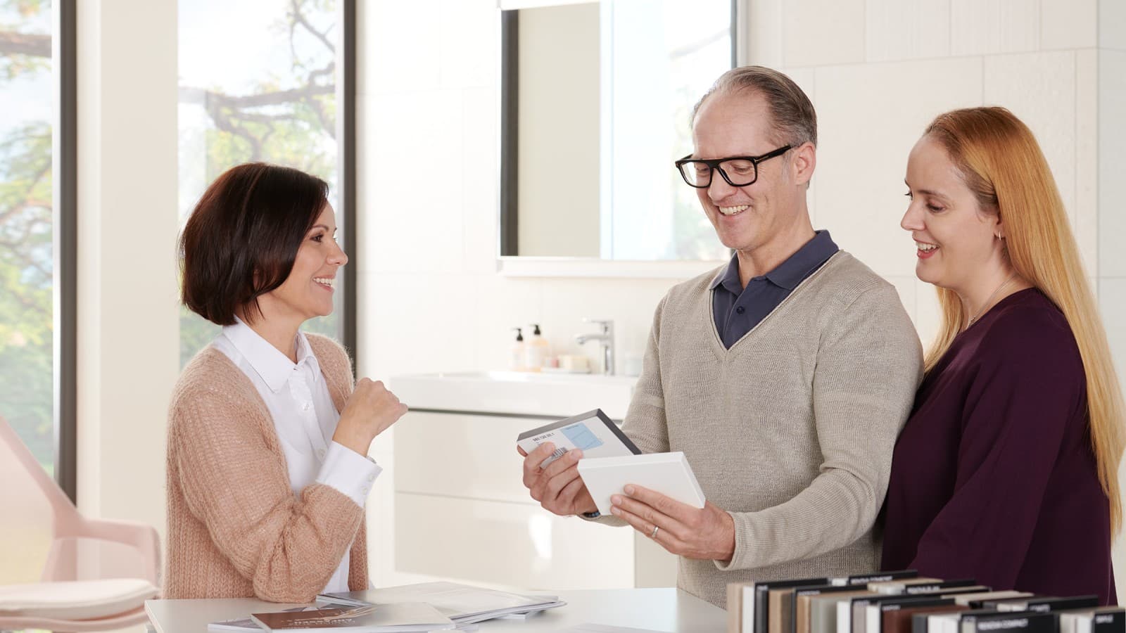 People in a Geberit showroom People in a Geberit showroom